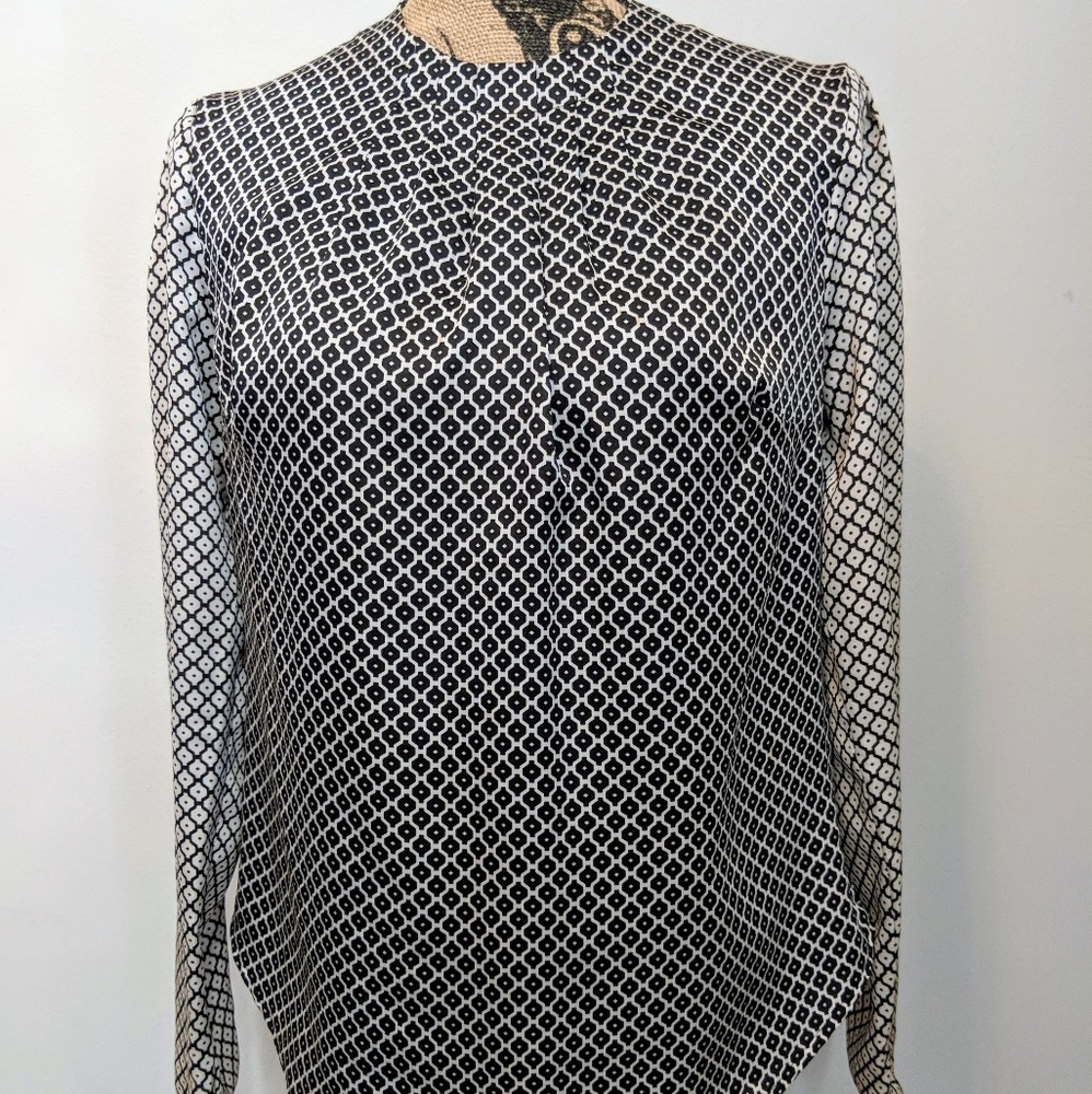Gorgeous Black and White Blouse